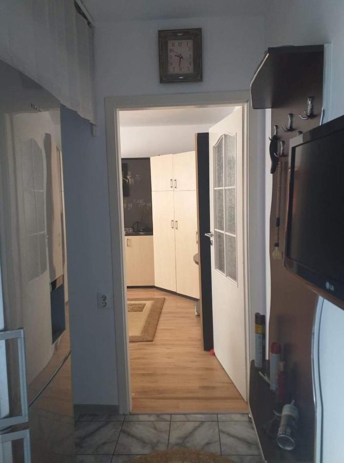 دروبيتا تورنو سيفيرين Apartament Cu Regim Hotelier In Dr.Tr. Severin المظهر الخارجي الصورة