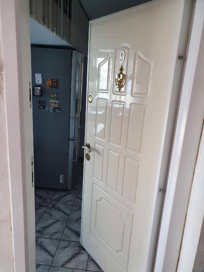 دروبيتا تورنو سيفيرين Apartament Cu Regim Hotelier In Dr.Tr. Severin المظهر الخارجي الصورة